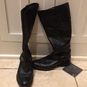 Born leather boots! Perfect condition!